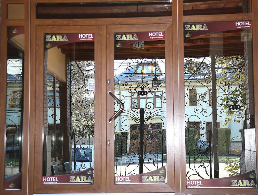 Hotel Zara Roman Buitenkant foto